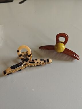NEW 2PCS Hair Claw Clips